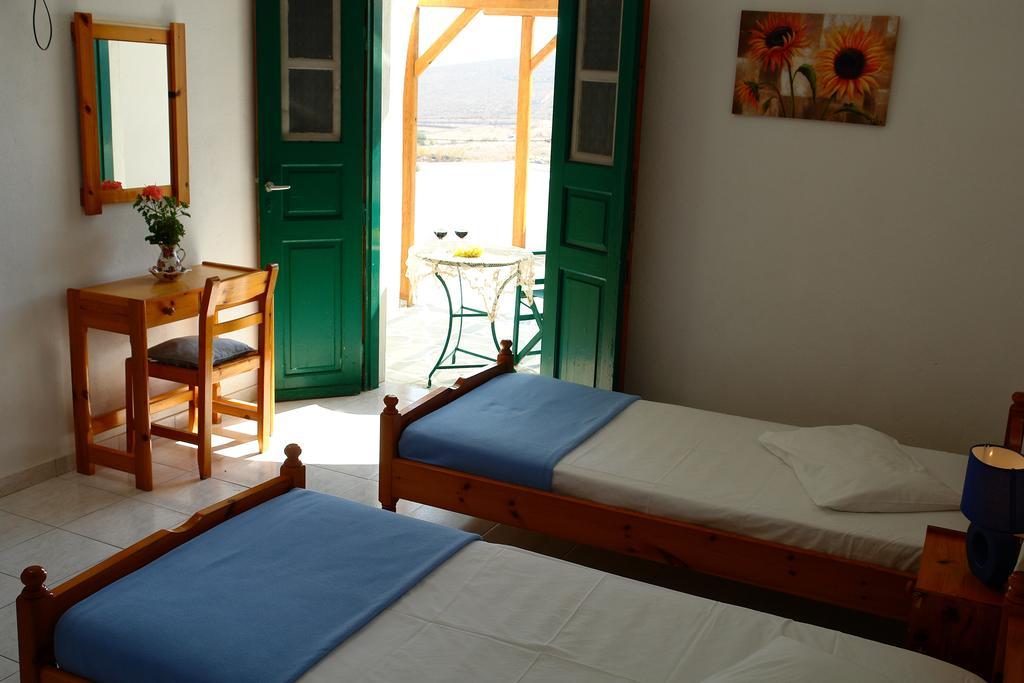 Irene Rooms Folégandros Eksteriør billede